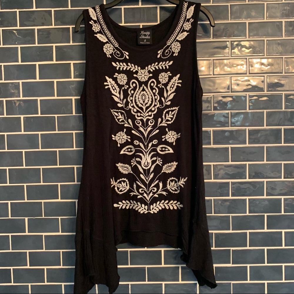 Blank and white tank